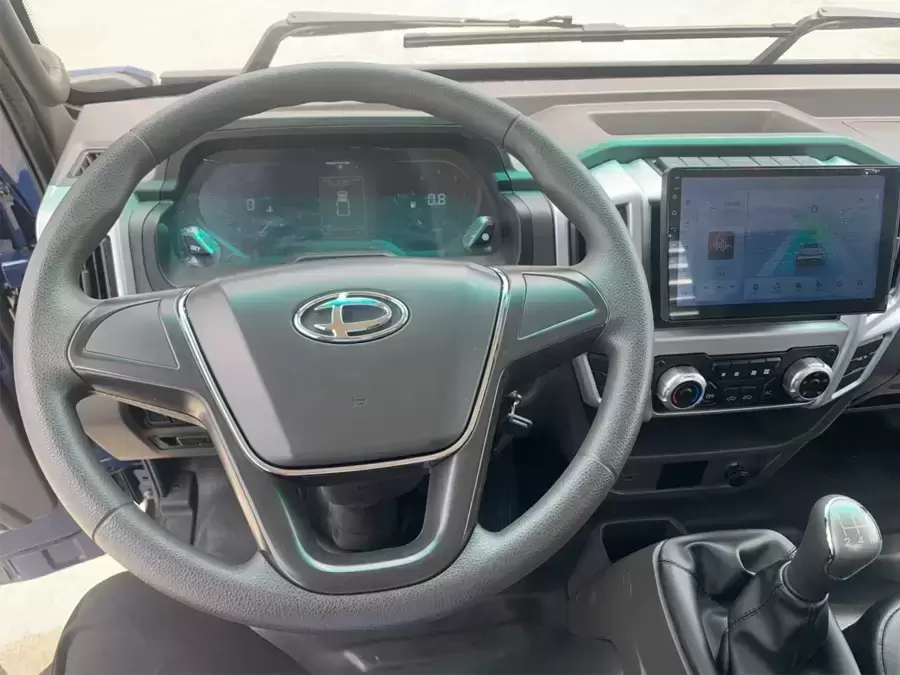 Trang bị nội thất hiện đại và tiện nghi, tạo trải nghiệm lái thoải mái cho tài xế